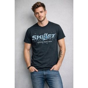 Skillet Winter Tour 2018 Band T-Shirt Black Graphic Mens Small Concert Tee